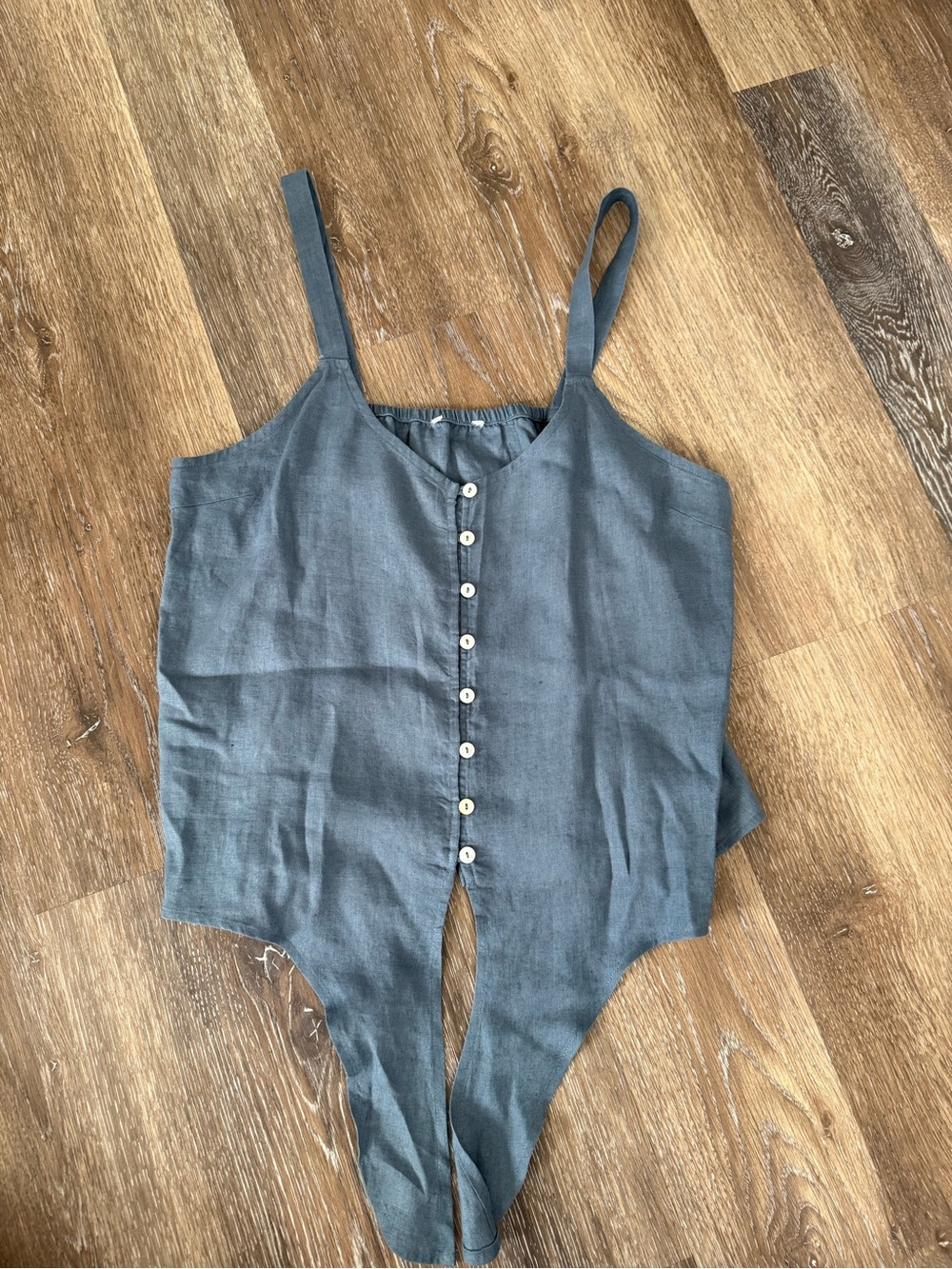Button-Front Blue Linen-Blend Tank Top